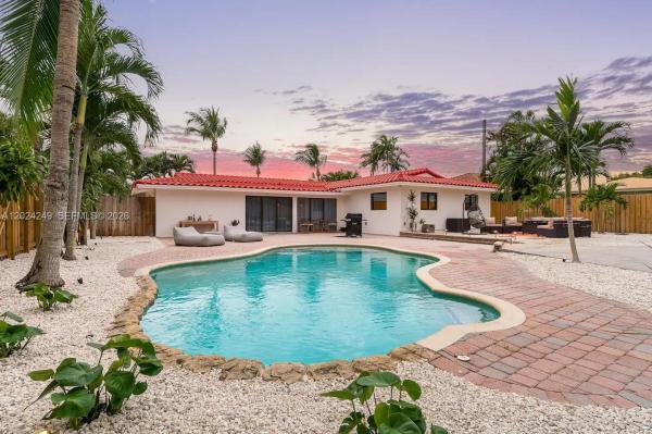 Coral Ridge Isles, 5250 NE 15th Ave, Fort Lauderdale, Florida 33334, image 1