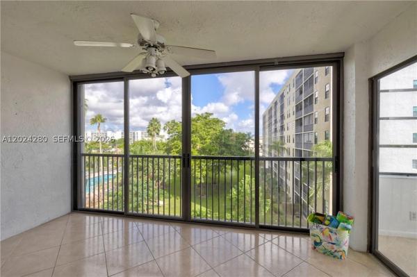 Le Club At Cypress Bend, 2205 S Cypress Bend Dr #508, Pompano Beach, Florida 33069, image 2