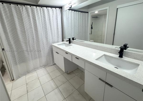 Mystic Pointe Tower 500, 3530 Mystic Pointe Dr #1907, Aventura, Florida 33180, image 3