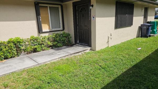 11970 SW 217th St, Unincorporated Dade County, Florida 33170, image 2