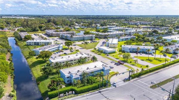 Sandalfoot South, 9780 N Marina Blvd #424, Boca Raton, Florida 33428, image 2