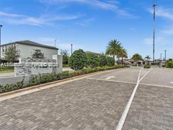Viewpoint At Vista Lago, 20478 NW 4th Ct, Miami Gardens, Florida 33169, image 1