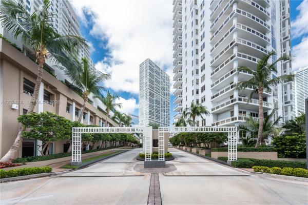 Carbonell, 901 Brickell Key Blvd #2006, Miami, Florida 33131, image 2