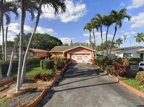 Cambridge Lawns, 6225 SW 59th St, South Miami, Florida 33143, image 1