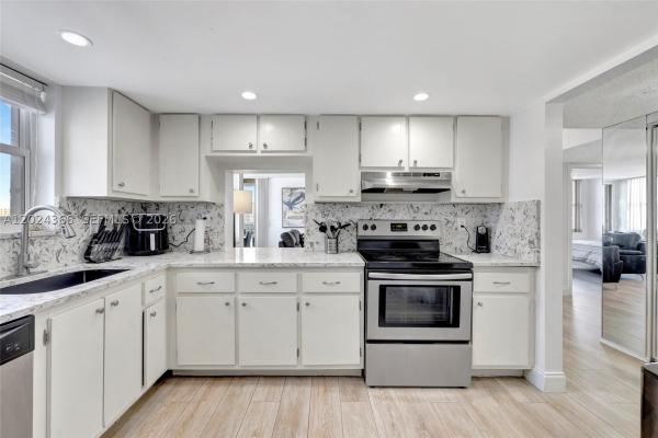 The Berkley South, 3015 N Ocean Blvd #6A, Fort Lauderdale, Florida 33308, image 2