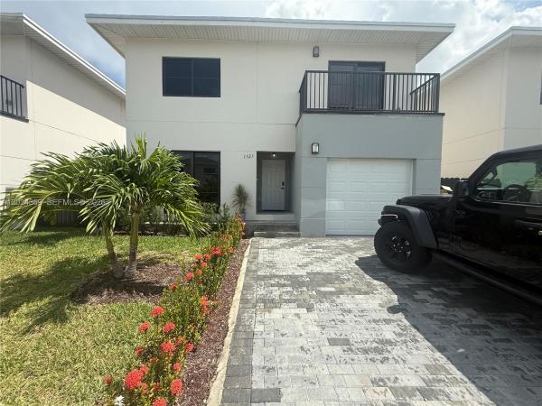 On Alba, 1327 NW 2nd Ln, Florida City, Florida 33034, image 1