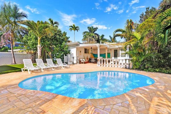 Hollywood Lakes, 1016 Harrison St, Hollywood, Florida 33019, image 1