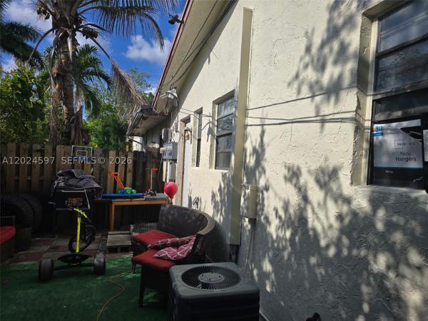 Davie No HOA, 6590 SW 46th St #1-3, Davie, Florida 33314, image 3