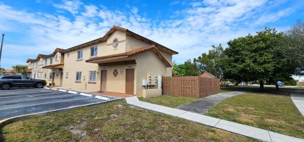 17362 NW 74th Ave #201, Hialeah, Florida 33015, image 1