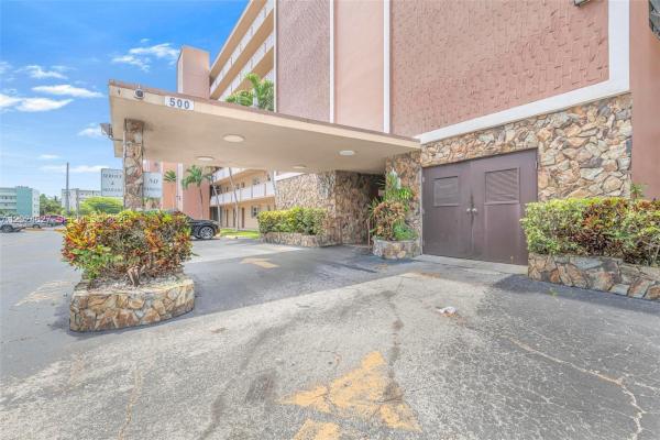Meadowbrook Towers, 500 NE 12th Ave #407, Hallandale Beach, Florida 33009, image 2