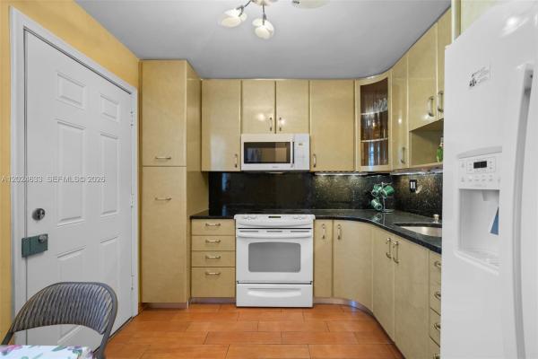 Eden Isles, 3551 NE 169th St #301, North Miami Beach, Florida 33160, image 2
