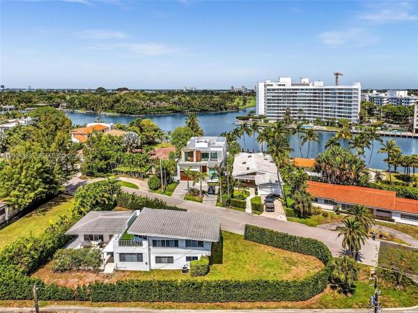Altos Del Mar, 9257 Bay Dr, Surfside, Florida 33154, image 1