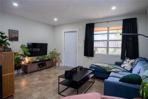 Woodlawn, 813 SW 29th St #1-4, Fort Lauderdale, Florida 33315, image 2