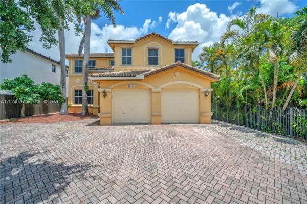 2155 SW 156th Ct, Unincorporated Dade County, Florida 33185, image 1