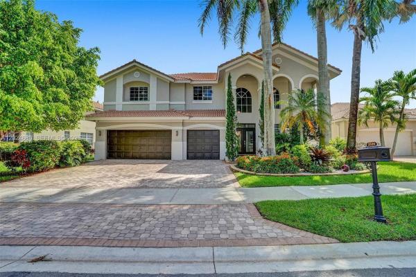 Hunters Pointe, 2526 Hunters Run Way, Weston, Florida 33327, image 1
