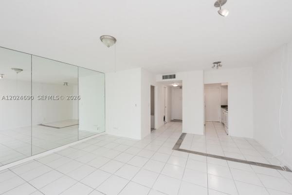 Brickell Bay Tower, 1408 Brickell Bay Dr #1116, Miami, Florida 33131, image 3