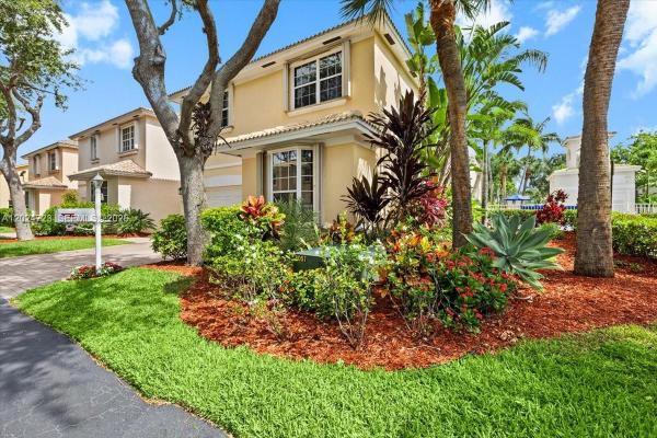 San Marino Village, 1241 Grant St, Hollywood, Florida 33019, image 1