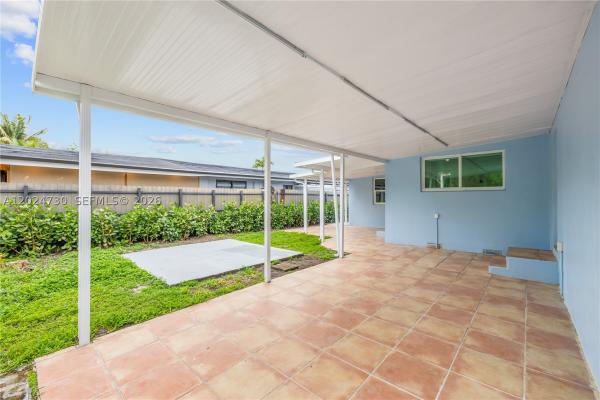 2520 NW 108th St, Unincorporated Dade County, Florida 33167, image 3