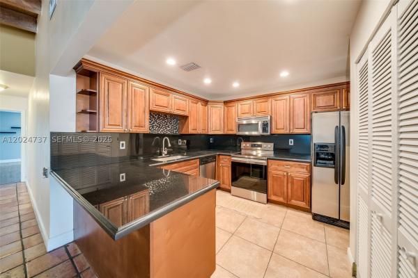 6547 SW 116th Pl #C, Unincorporated Dade County, Florida 33173, image 1