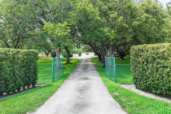 Sunshine Ranches, 13821 Mustang Trl, Southwest Ranches, Florida 33330, image 1