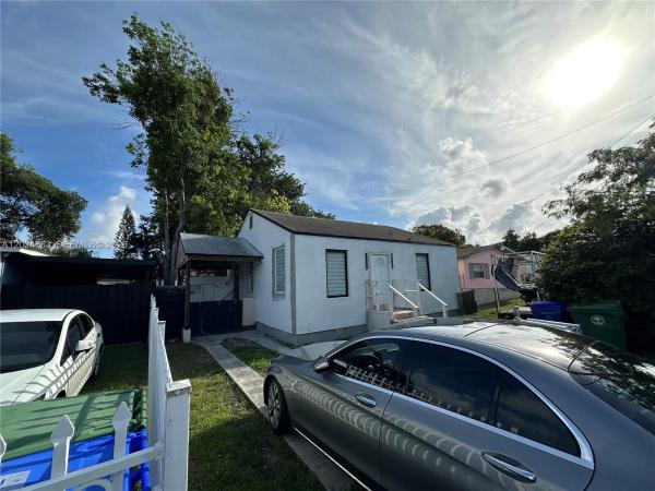 17th Avenue Manor, 1773 NW 45th St, Miami, Florida 33142, image 1