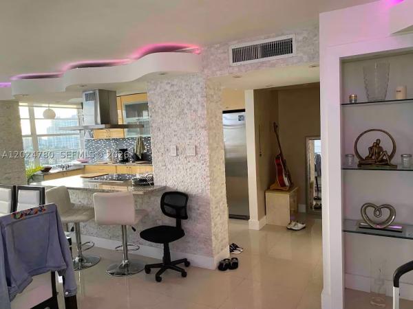 Del Prado, 18081 Biscayne Blvd #1904-4, Aventura, Florida 33160, image 2