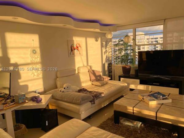 Del Prado, 18081 Biscayne Blvd #1904-4, Aventura, Florida 33160, image 2