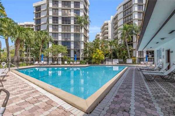 13951 Kendale Lakes Cir #208A, Unincorporated Dade County, Florida 33183, image 1