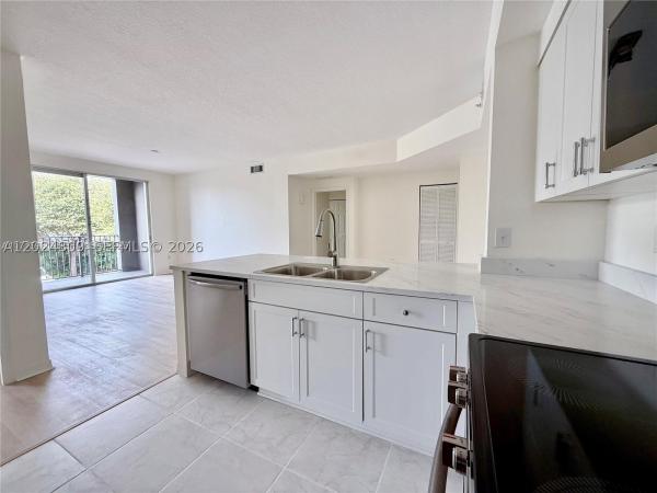 6851 SW 44th St #207, Unincorporated Dade County, Florida 33155, image 3