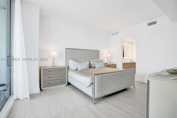 153 N Seabreeze #1403, Fort Lauderdale, Florida 33304, image 2