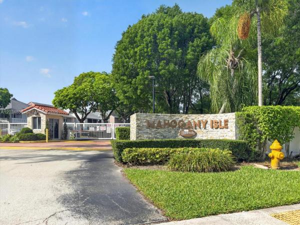 14930 SW 104th St #27, Unincorporated Dade County, Florida 33196, image 1