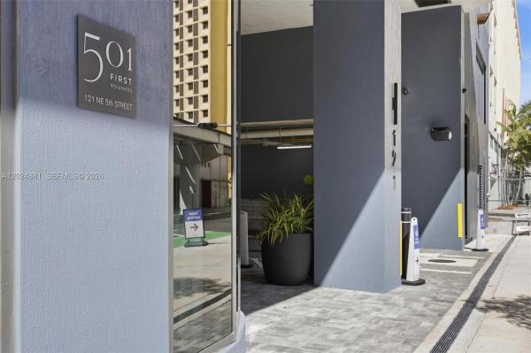 121 NE 5th St #1712, Miami, Florida 33132, image 2