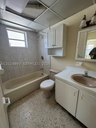 Bella Venezia, 525 W 69th St #101, Hialeah, Florida 33014, image 2