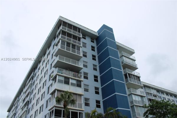 Hillcrest, 4200 Hillcrest Dr #820, Hollywood, Florida 33021, image 1