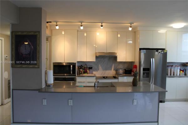 Hillcrest, 4200 Hillcrest Dr #820, Hollywood, Florida 33021, image 1