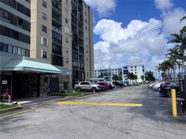 Half Moon Towers, 5055 NW 7th St #301, Miami, Florida 33126, image 2