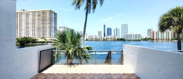 Pelican Landing, 4000 NE 168th St #107A, North Miami Beach, Florida 33160, image 2