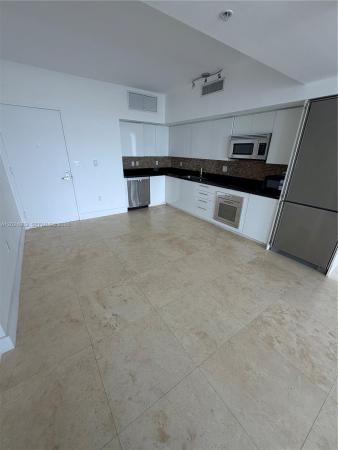 Mint At Riverfront, 92 SW 3rd St #3909, Miami, Florida 33130, image 2