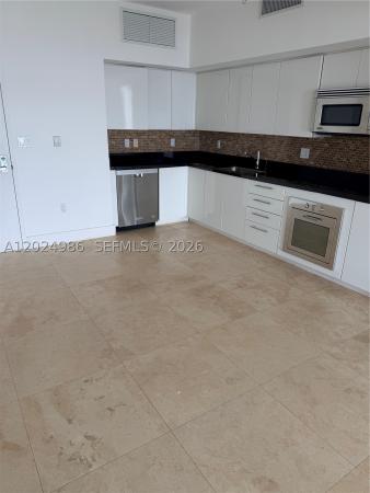 Mint At Riverfront, 92 SW 3rd St #3909, Miami, Florida 33130, image 3