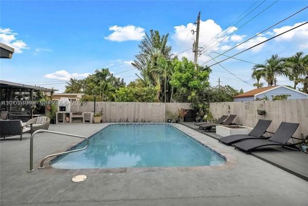 Lloyd Estates, 530 NW 39th St, Oakland Park, Florida 33309, image 1