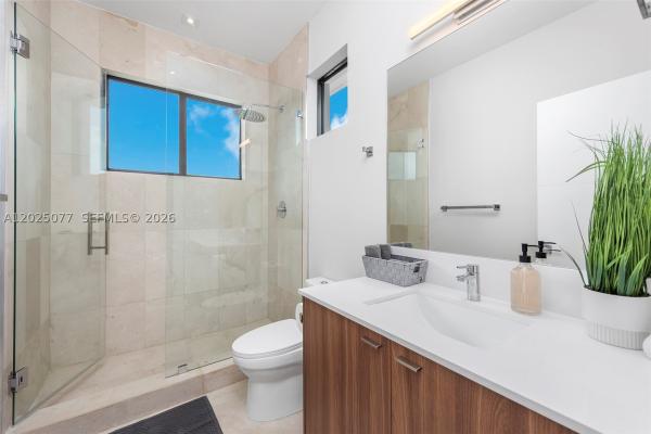 Hollywood Golf Estates, 850 Washington St, Hollywood, Florida 33019, image 1