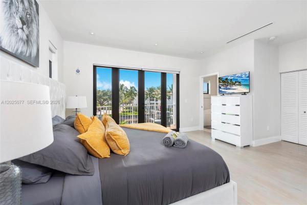 Hollywood Golf Estates, 850 Washington St, Hollywood, Florida 33019, image 1