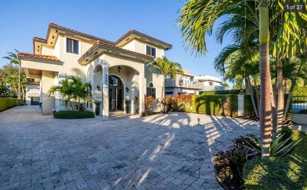 8881 SW 28th St, Unincorporated Dade County, Florida 33165, image 1