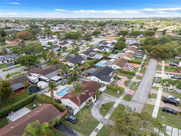 15042 SW 69th St, Unincorporated Dade County, Florida 33193, image 3