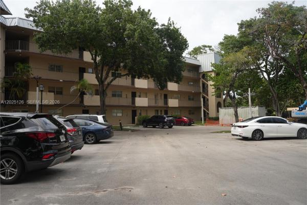The Falls Of Inverrary, 6001 N Falls Circle Dr #203, Lauderhill, Florida 33319, image 1