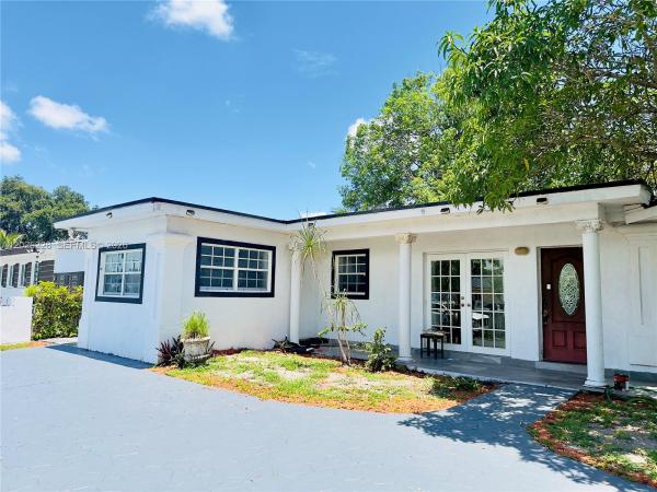 Carol City, 4521 NW 179th St, Miami Gardens, Florida 33055, image 1