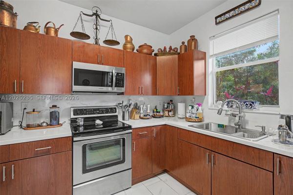 12853 SW 135th St, Unincorporated Dade County, Florida 33186, image 1
