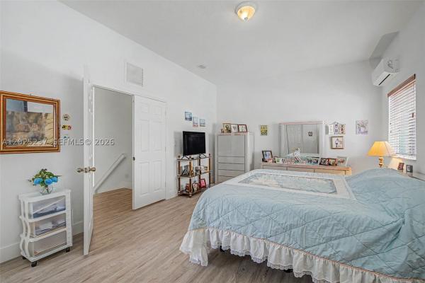 1551 SW 154th Ct, Unincorporated Dade County, Florida 33194, image 3