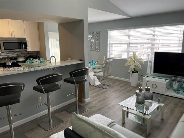 15285 SW 107th Ln #206, Unincorporated Dade County, Florida 33196, image 2