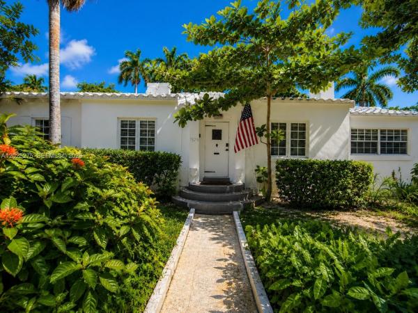 Hollywood Lakes, 1329 Tyler St, Hollywood, Florida 33019, image 1